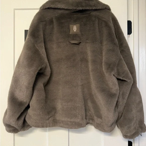 NWT Free People Alpine Faux Fur Half Zip - Picture 8 of 8